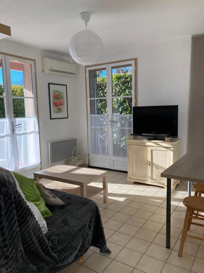 T2 Classe 2* Calme Au Coeur Du Village Provencale Gréoux-les-Bains Buitenkant foto